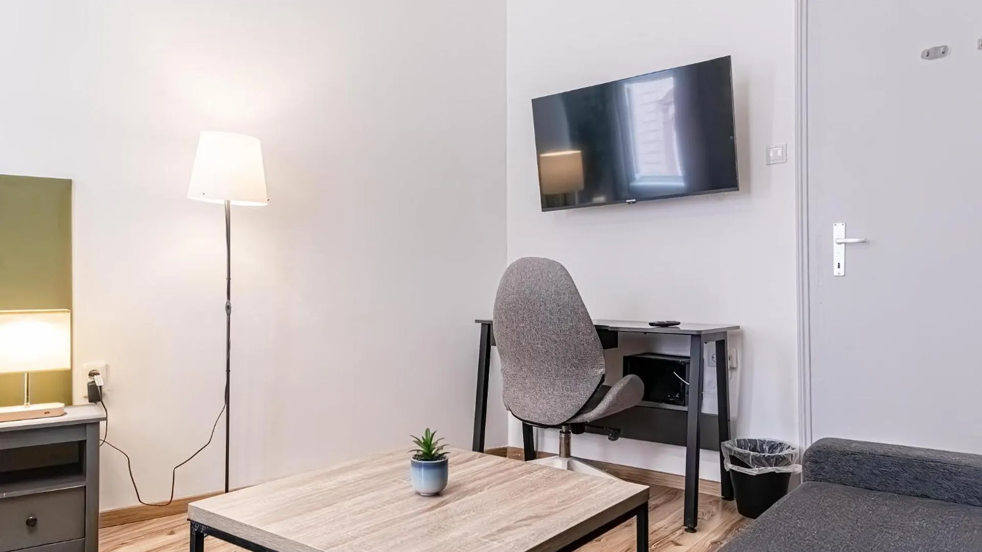 Comfortable 1 Bedroom Apartment In Prime Location Wenen