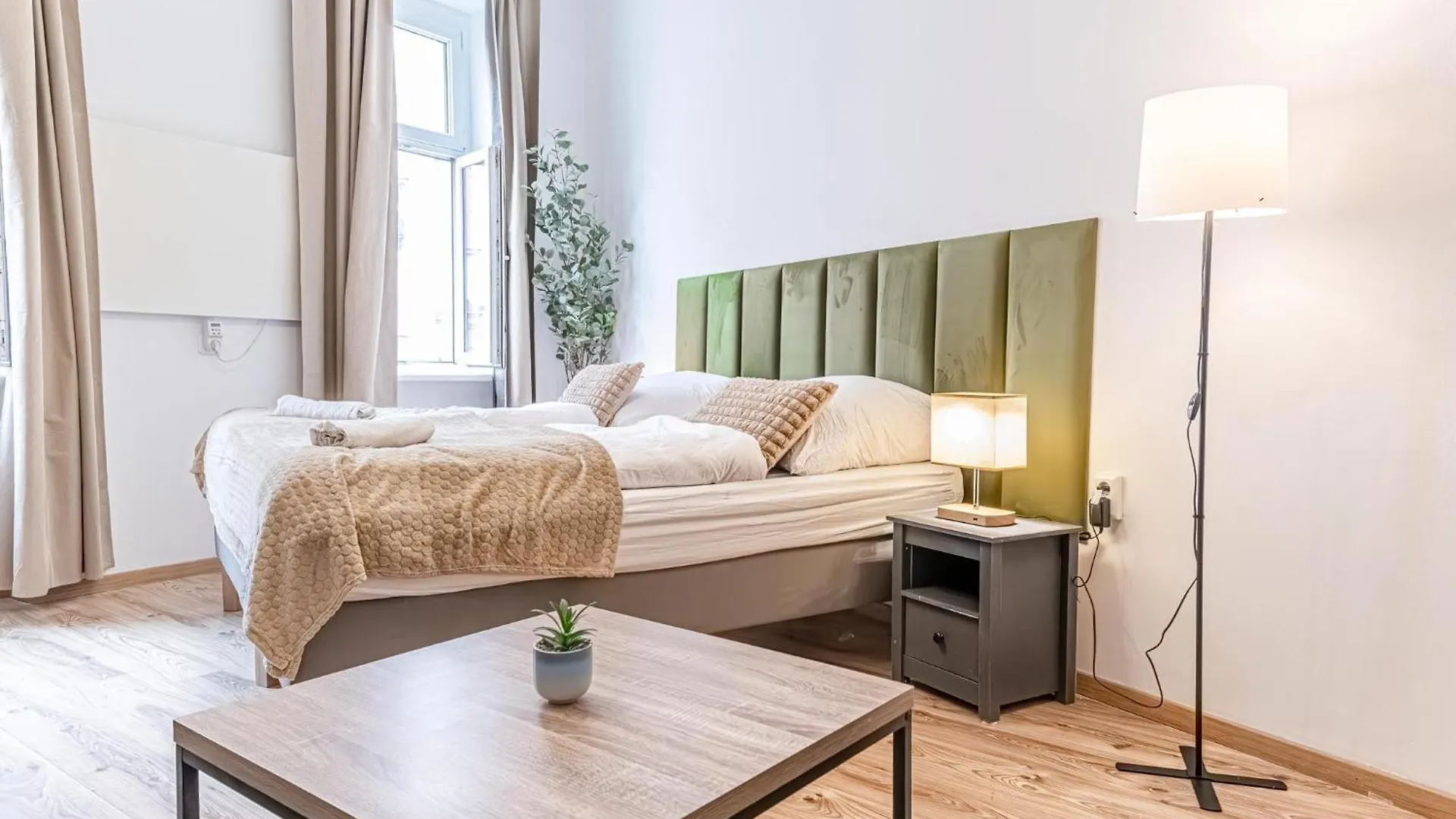 Comfortable 1 Bedroom Apartment In Prime Location Viena 0*,  Austria